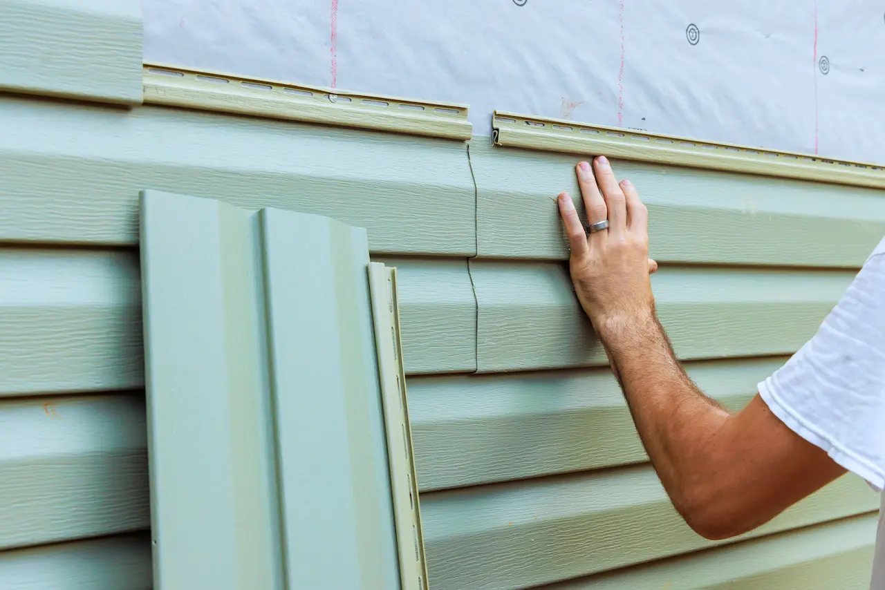 Siding installation project in Connecticut by Sichiqui Home Improvement